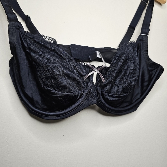 Ambrielle Black Balconette with Silver Bow/Underwire Size 36D - Picture 2 of 6